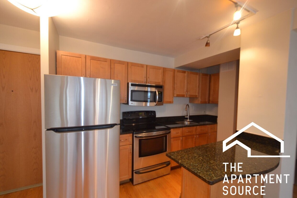 Foto principal - 4180 N Marine Dr