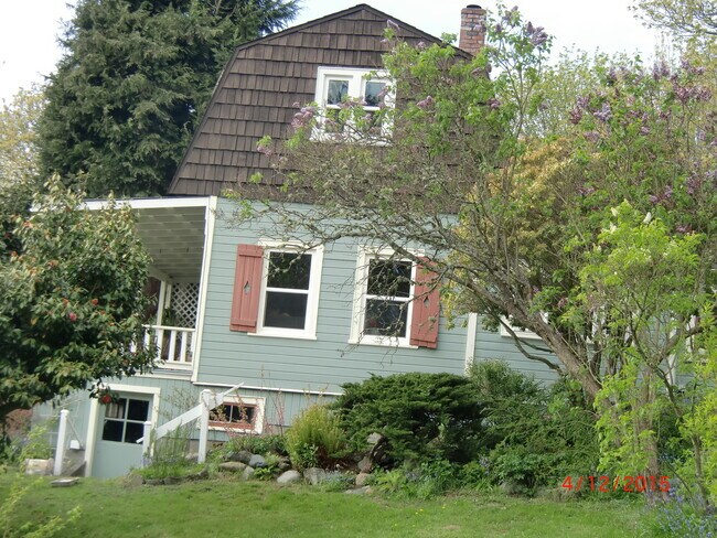 Building Photo - Puget Sound View Normandy Park country cha...