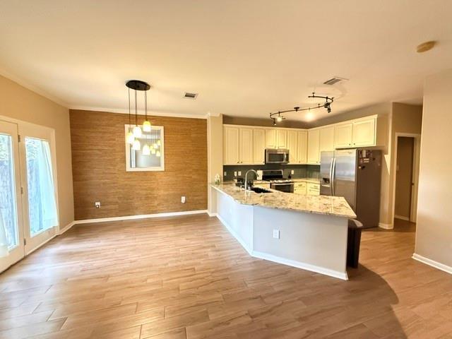 Foto del edificio - 3300 Forest Creek Dr