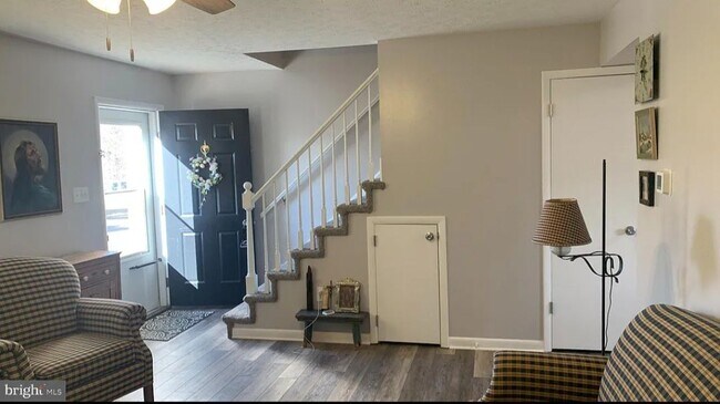 Foto del edificio - 1126 Wadewood Ct