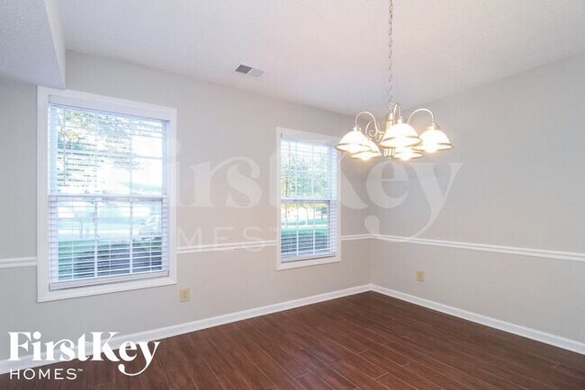 Building Photo - 125 Watercrest Ct