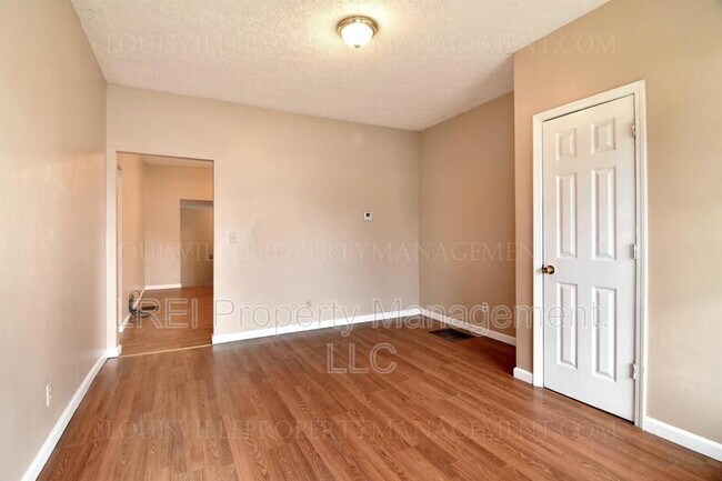 Building Photo - 1402 Berry Blvd