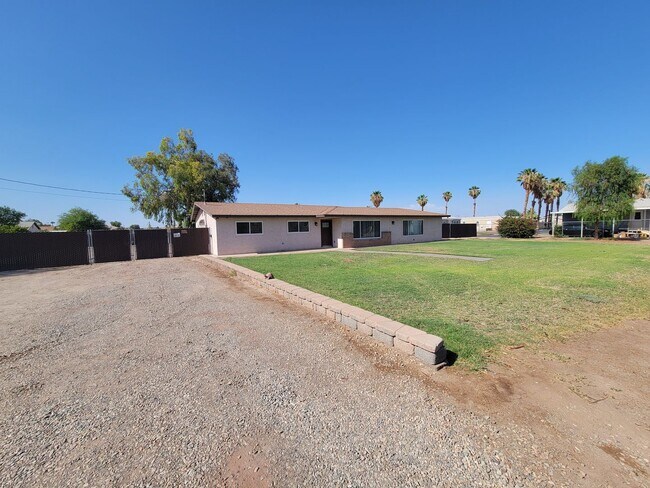 Foto del edificio - Charming 3 Bedroom Home for Rent in Brawle...