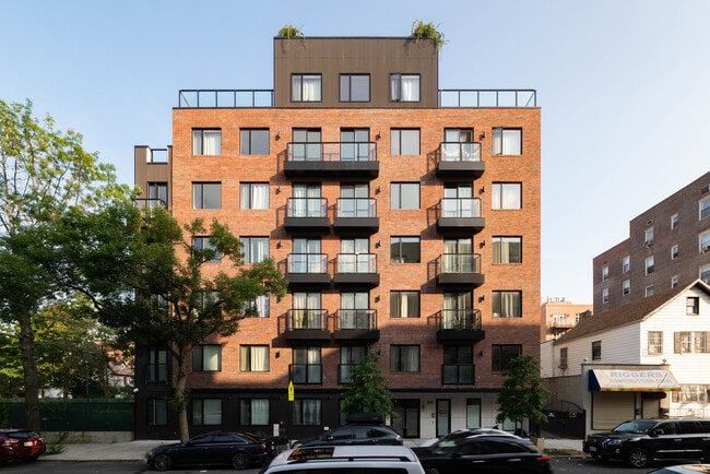 Building Photo - 242 Newkirk