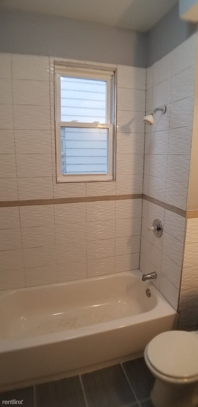 Foto del edificio - 2 br, 1 bath  - 67 Halstead St