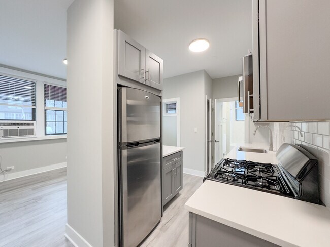 Foto del edificio - 373 Hazel Ave