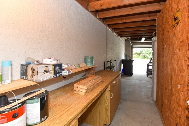 Private garage & workshop area - 906 E 11th Ave