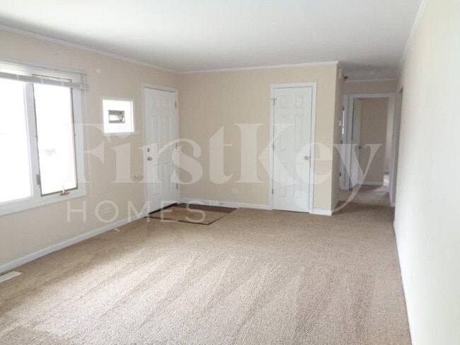 Building Photo - 447 Talala St