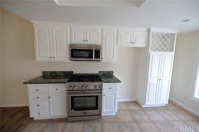 Building Photo - 26745 Avenida Las Palmas