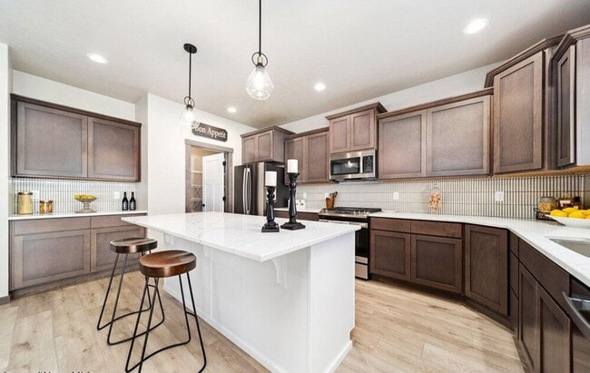 Foto del edificio - 2743 N Neptune Street