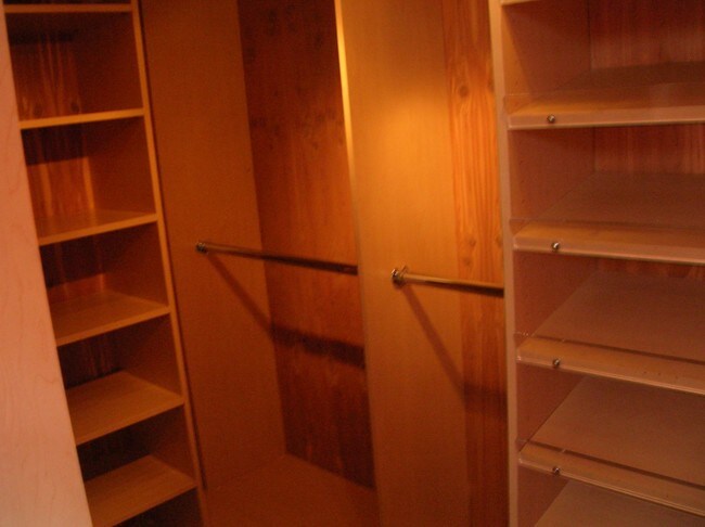 Foto del edificio - 650 Harbor St