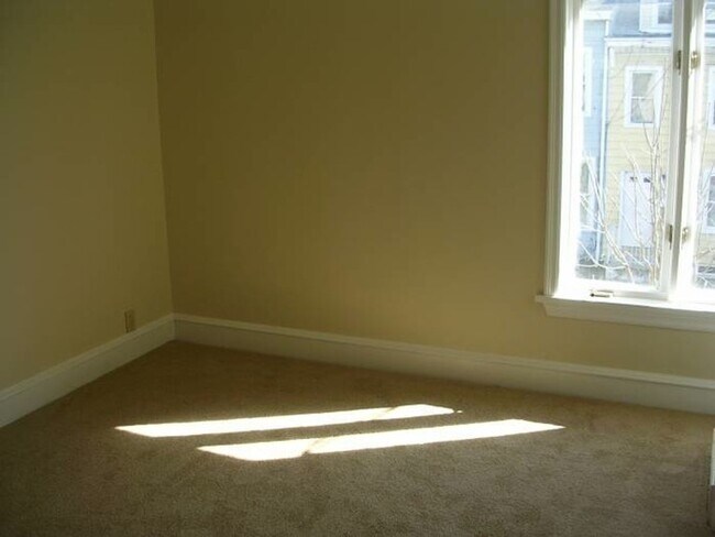 Foto del edificio - Fantastic 2+ Bedroom w/ 1 1/2 Bath Home! R...