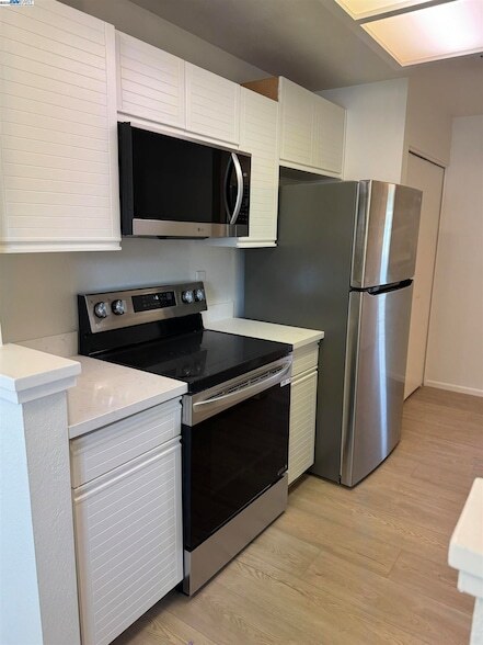 Foto del edificio - 7595 Canyon Meadows Cir