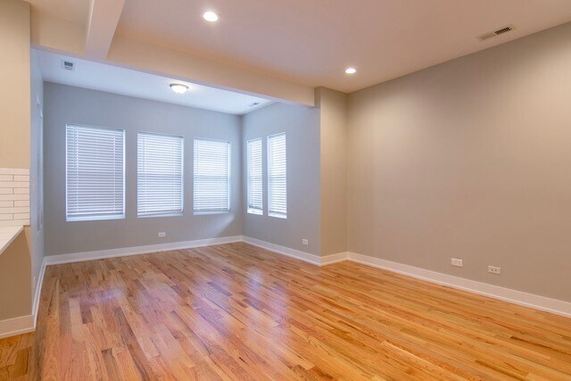 Foto del edificio - 5426 S Ingleside Ave