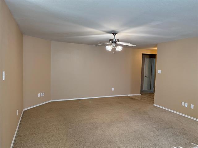 Foto del edificio - 9928 Southgate Dr