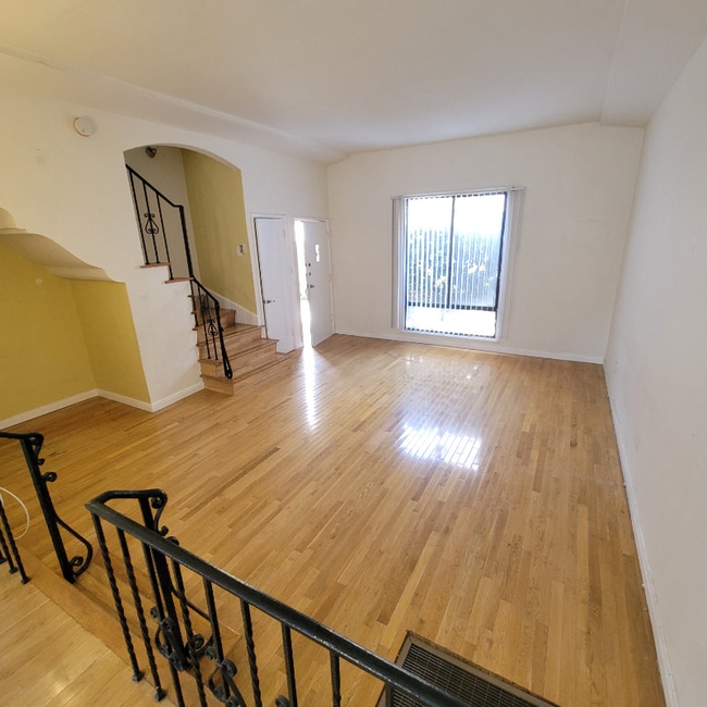 Building Photo - 4528 Edgewood Pl