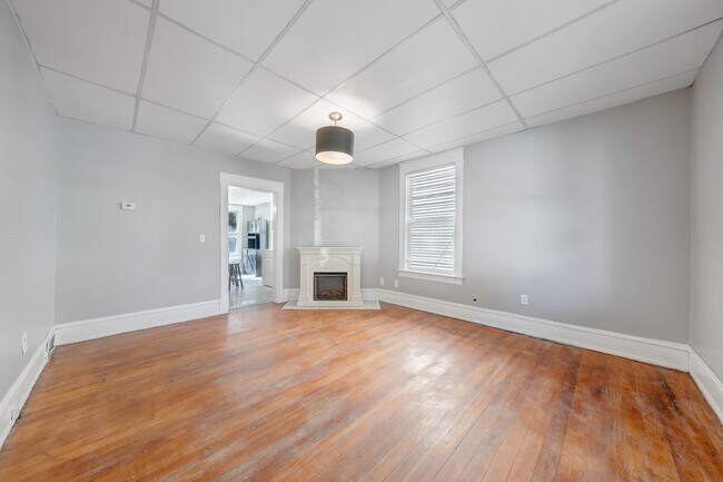 Foto del edificio - 812 Marshall Ave SW