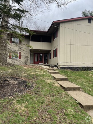Building Photo - 301 Fenway Rd