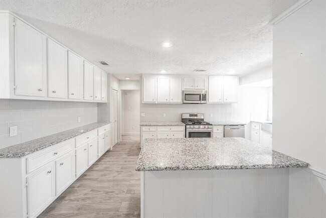 Foto del edificio - 5229 W 43rd St