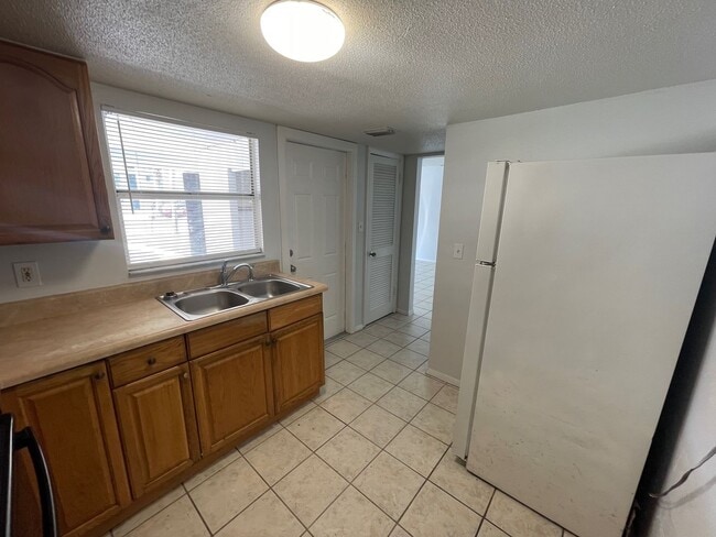 Building Photo - 2216 Flamingo Blvd