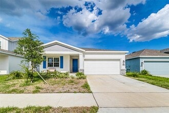 Building Photo - 1121 Deepwater Cir