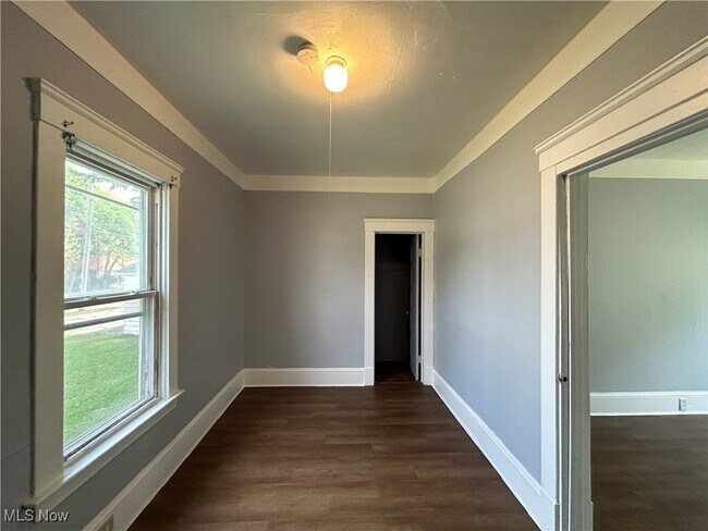 Foto del edificio - 3403 Fulton Rd