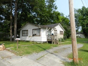Building Photo - 136 Joiner, Jax