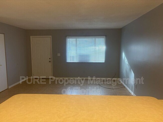 Foto del edificio - 3721 NE 41st St