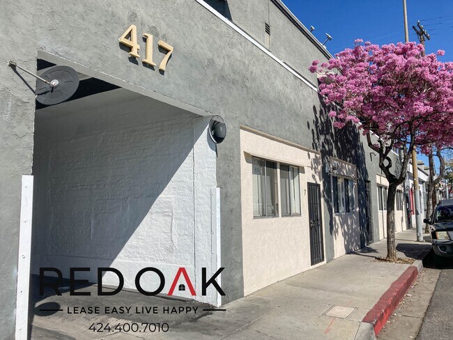 Foto del edificio - 417 W Los Feliz Rd