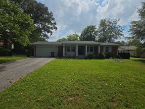 Building Photo - 1213 Park Dr