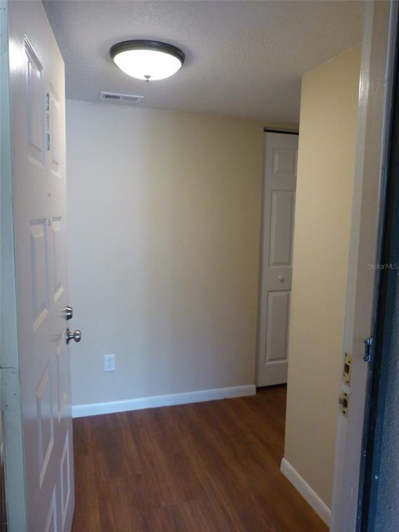 Building Photo - 3399 Mermoor Dr