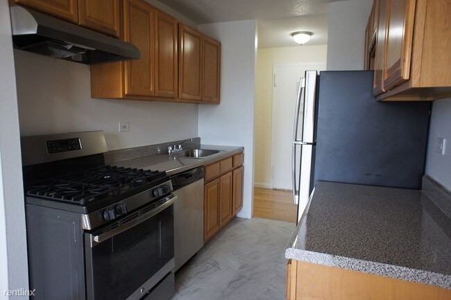 Foto del edificio - 2 br, 1 bath  - 1500 Noble Ave
