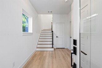 Building Photo - 4039 Buck St