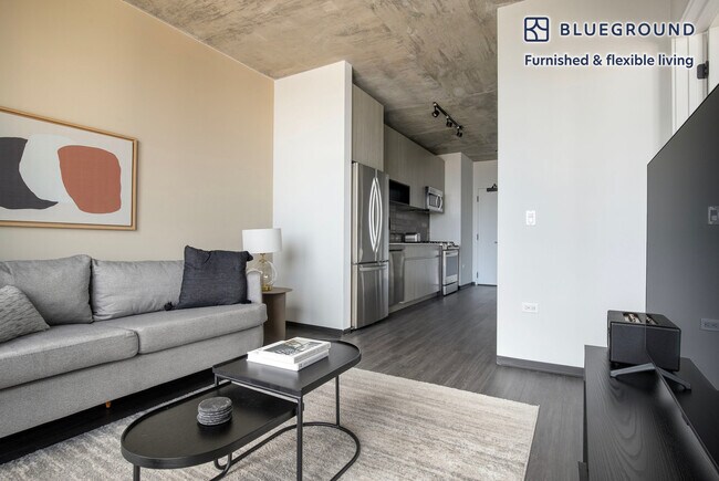 Building Photo - 1454 W Randolph St