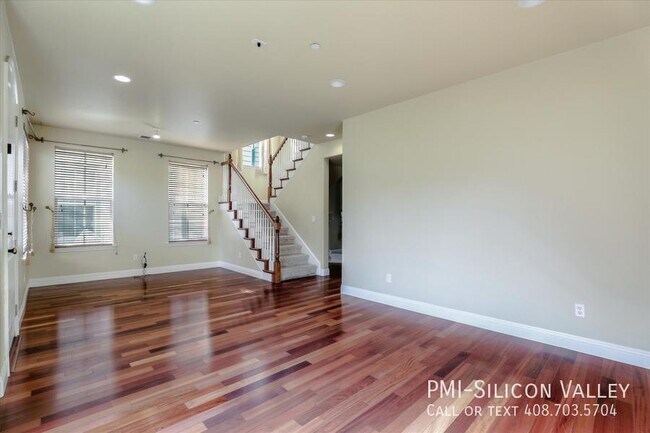 Building Photo - Amazing Near New, Warm Springs area