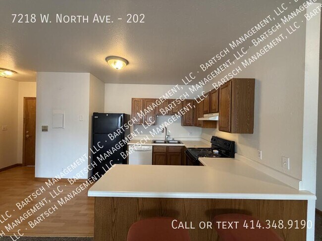 Foto del edificio - 7218 W North Ave