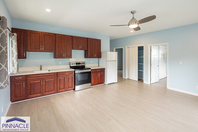 Building Photo - 23 Jasmine St