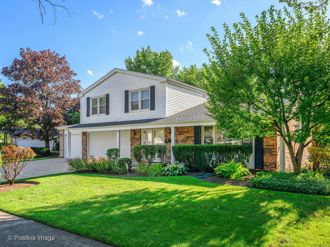 Foto principal - 2312 Strawberry Ln