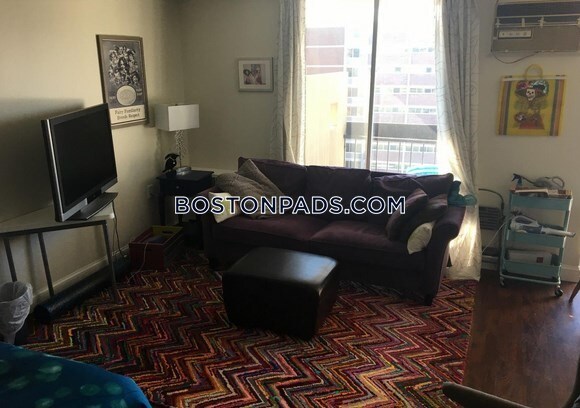 Foto principal - 872 Massachusetts Ave