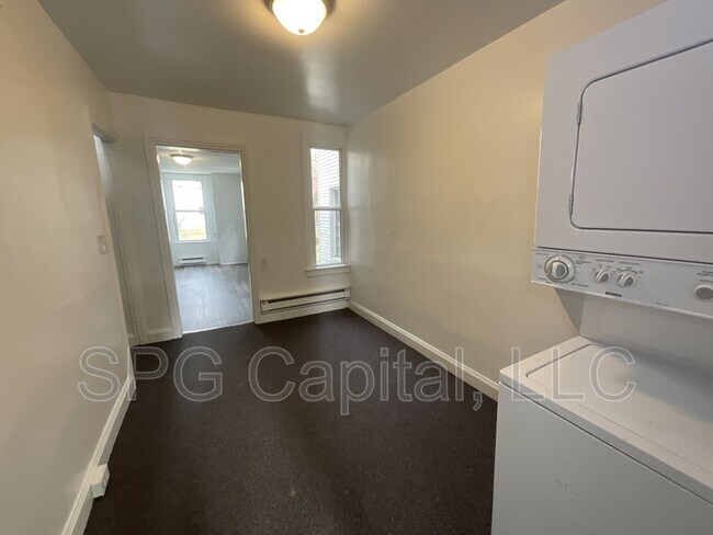 Foto del edificio - 103 Witherspoon Ave