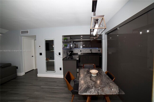 Building Photo - 200 178th Dr