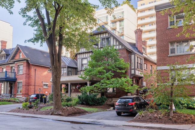 Building Photo - Elgin Street Apartments