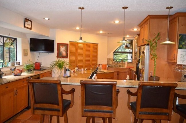 Foto del edificio - 7823 Quail Hollow Blvd