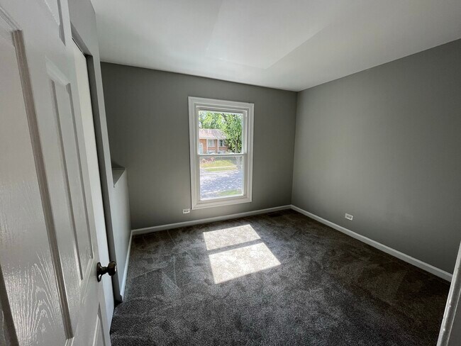 Building Photo - 17704 Stonebridge Dr