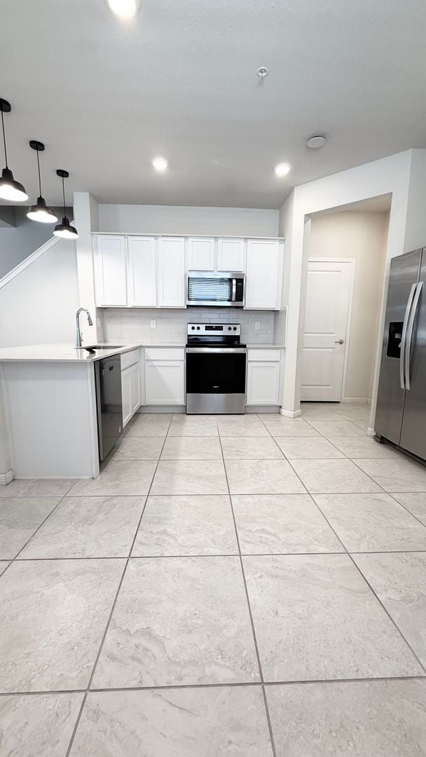 Building Photo - Grayson Square