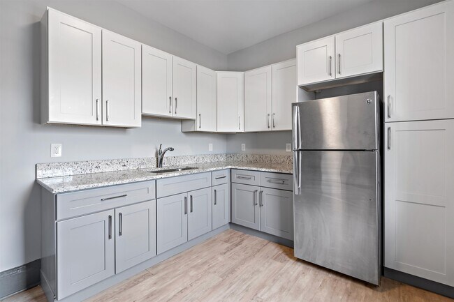 Building Photo - 6700 Bergenline Ave