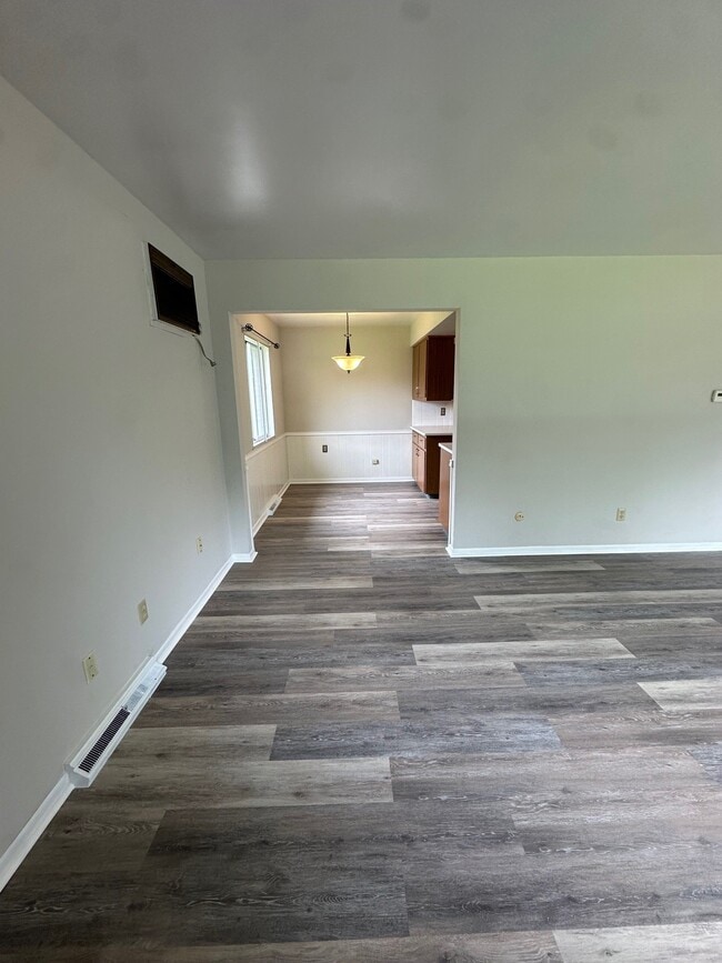Building Photo - 1514 Robin Ln