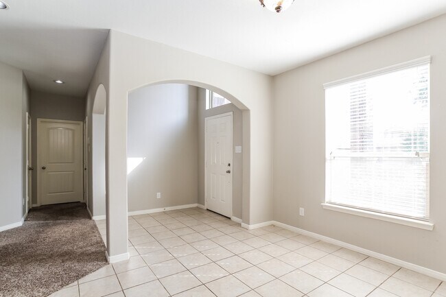 Foto del edificio - 22550 Stillwater Valley Ln