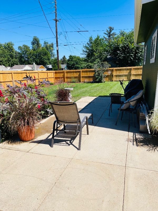 Photo - 4700 S Sherman St House