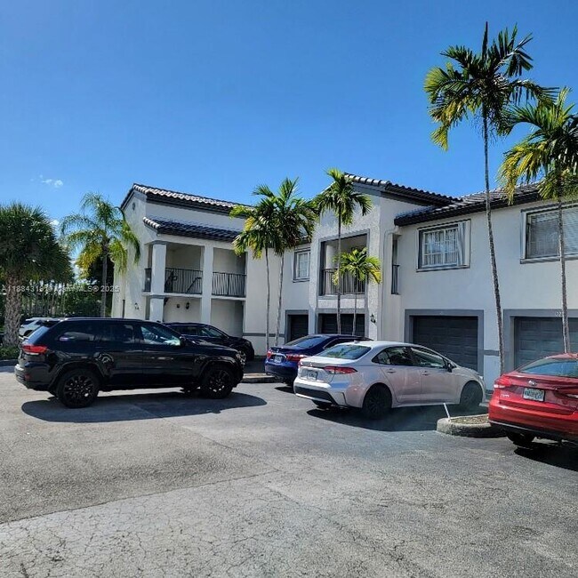 Foto del edificio - 4370 NW 107th Ave